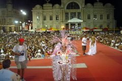Marccelus-no-Concurso-de-Fantasia-Gay-da-Bahia-de-2004-084