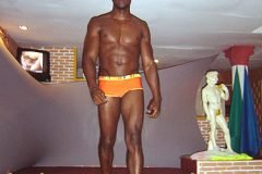 Marccelus-no-Desfile-de-Sungas-na-Olympus-035