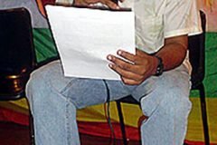 Marccelus-no-Sarau-de-Poesias-010